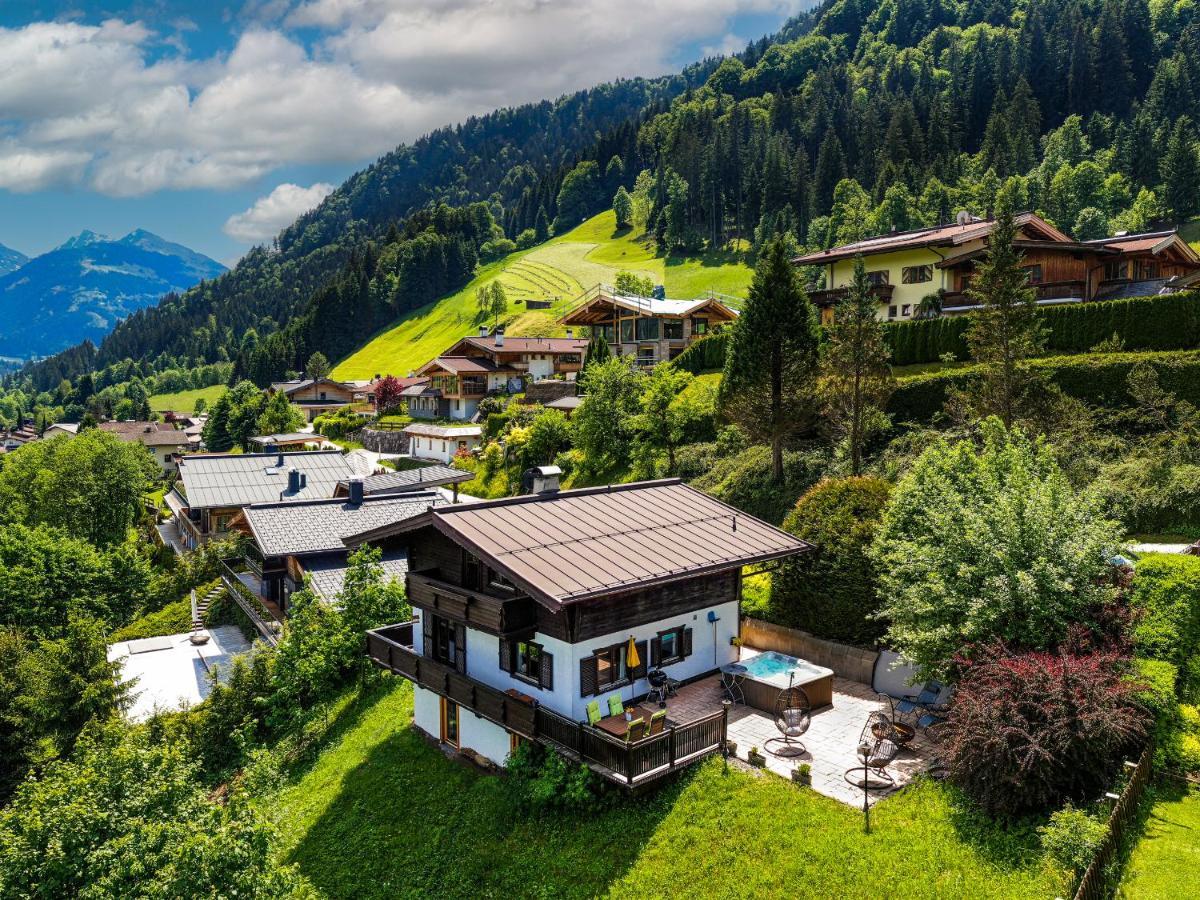 Chalet Mora-Lodge By Alpine Host Helpers Kitzbuhel Exterior photo